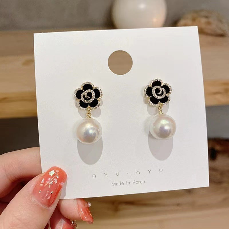 Simple High-grade Pearl Earrings